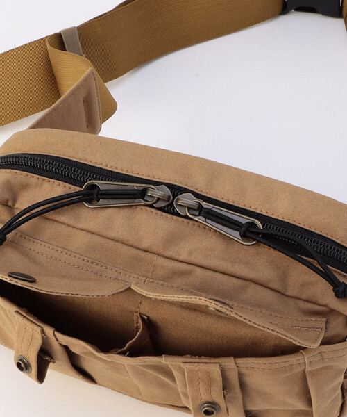 FILSON(フィルソン)の「FILSON/フィルソン Compact Fishing Waist Pack(ショルダーバッグ・メンズ・ブラウン・フリ-)」の8枚目の写真