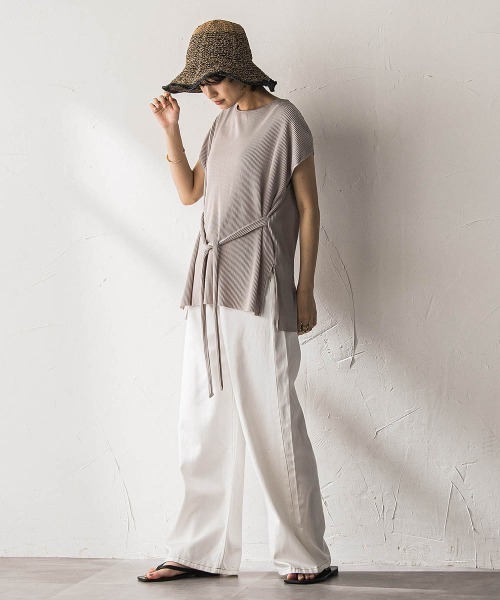 MAYSON GREY(メイソングレイ)の「【WEB限定】クリスタルプリーツパンツセットアップ(ワンピース・レディース・ブラック/ベージュ・M)」の15枚目の写真