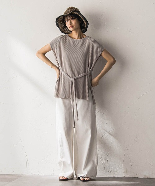 MAYSON GREY(メイソングレイ)の「【WEB限定】クリスタルプリーツパンツセットアップ(ワンピース・レディース・ブラック/ベージュ・M)」の17枚目の写真