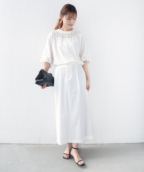 SHIPS(シップス)の「フラワー モチーフ カットワーク レース ショート スリーブ TEE(Tシャツ/カットソー・レディース・ダークグレー/オフホワイト/ライトブルー・ONE SIZE)」の4枚目の写真