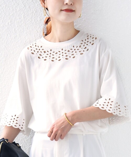 SHIPS(シップス)の「フラワー モチーフ カットワーク レース ショート スリーブ TEE(Tシャツ/カットソー・レディース・ダークグレー/オフホワイト/ライトブルー・ONE SIZE)」の7枚目の写真