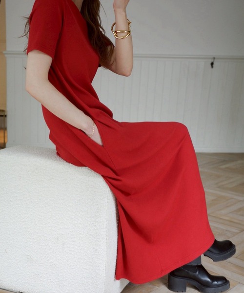 MIELI INVARIANT(ミエリインヴァリアント)の「Rib Pitch Cut Flare Dress(ワンピース・レディース・グレー/レッド・FREE)」の14枚目の写真