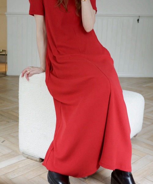 MIELI INVARIANT(ミエリインヴァリアント)の「Rib Pitch Cut Flare Dress(ワンピース・レディース・グレー/レッド・FREE)」の16枚目の写真