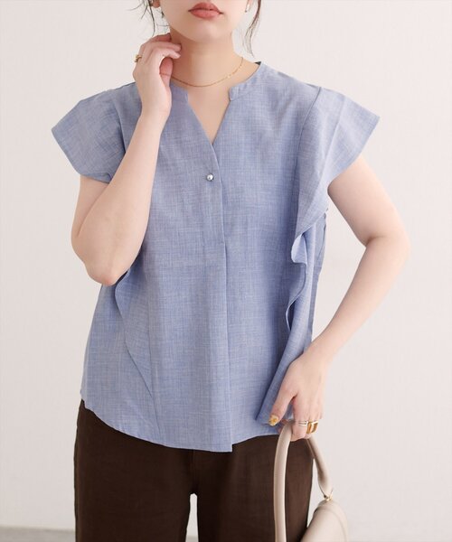 natural couture(ナチュラルクチュール)の「【sherbet line】UV接触冷感袖ラッフルスキッパーブラウス(シャツ/ブラウス・レディース・ブルー/ベージュ/ブラック/ネイビー・FREE)」の16枚目の写真