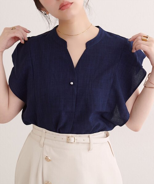 natural couture(ナチュラルクチュール)の「【sherbet line】UV接触冷感袖ラッフルスキッパーブラウス(シャツ/ブラウス・レディース・ブルー/ベージュ/ブラック/ネイビー・FREE)」の20枚目の写真