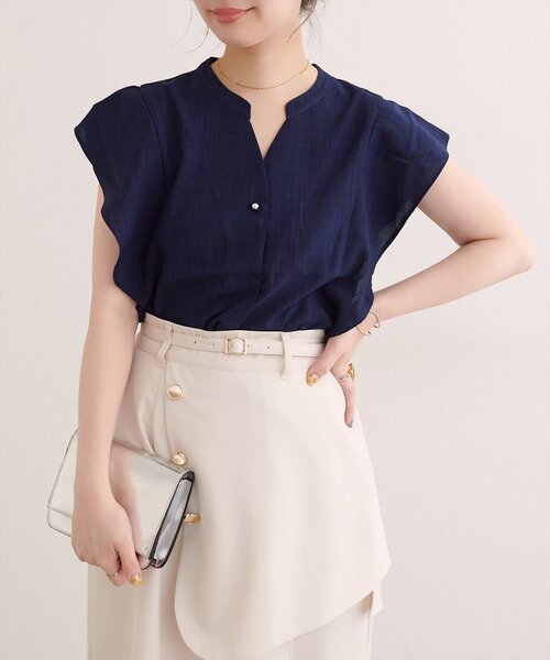 natural couture(ナチュラルクチュール)の「【sherbet line】UV接触冷感袖ラッフルスキッパーブラウス(シャツ/ブラウス・レディース・ブルー/ベージュ/ブラック/ネイビー・FREE)」の22枚目の写真
