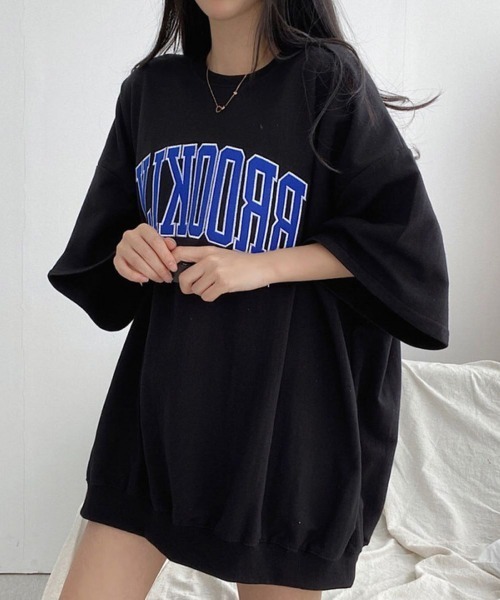 Lips(リップス)の「存在感のあるBLOOKLYNロゴが映える!ストリートスタイルにぴったりなビッグシルエットTシャツ(Tシャツ/カットソー・レディース・ネイビー/グレー/ブラック/アイボリー・FREE)」の9枚目の写真