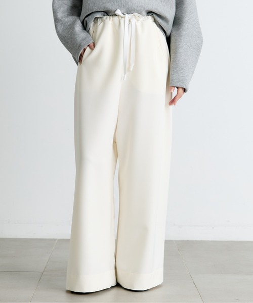 COGTHEBIGSMOKE(コグザビッグスモーク)の「【COGTHEBIGSMOKE/コグザビッグスモーク】ALISON TROUSERS/カットソーワイドパンツ(その他パンツ・レディース・ブラック/アイボリー・1)」の1枚目の写真