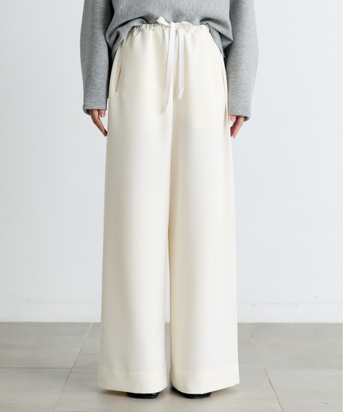 COGTHEBIGSMOKE(コグザビッグスモーク)の「【COGTHEBIGSMOKE/コグザビッグスモーク】ALISON TROUSERS/カットソーワイドパンツ(その他パンツ・レディース・ブラック/アイボリー・1)」の4枚目の写真
