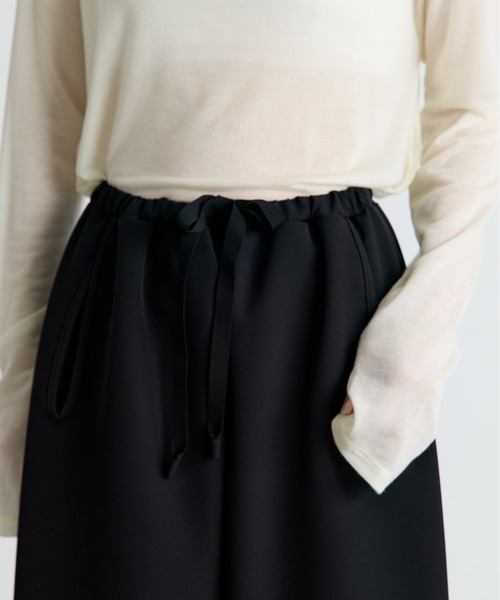 COGTHEBIGSMOKE(コグザビッグスモーク)の「【COGTHEBIGSMOKE/コグザビッグスモーク】ALISON TROUSERS/カットソーワイドパンツ(その他パンツ・レディース・ブラック/アイボリー・1)」の16枚目の写真