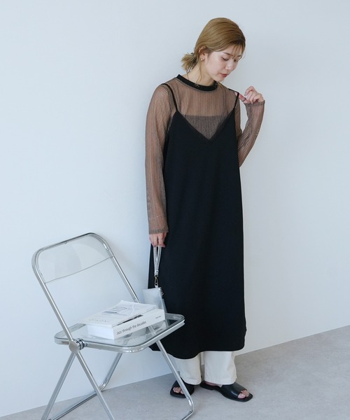 reca(レカ)の「ジョーゼットキャミワンピース(ワンピース・レディース・ブラウン/ブラック/グレイッシュベージュ・M)」の7枚目の写真