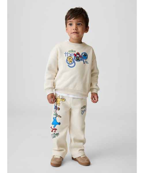 GAP(ギャップ)の「ヴィンテージソフト セサミストリート スウェットパンツ (幼児・ベビー)(スウェットパンツ・キッズ・レッド/ネイビー/ベージュ・95cm/105cm/110cm/80cm/90cm/70cm/100cm)」の2枚目の写真