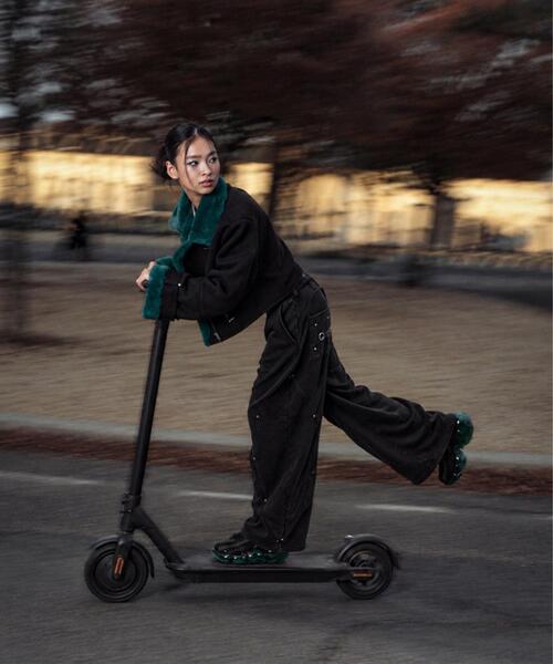 ROYAL FLASH（ロイヤルフラッシュ）の「MITSUKI/ミツキ/EYELET TUCK SWEAT PANTS（スウェットパンツ・レディース・ブラック/グレー・S/M）」の8枚目の写真