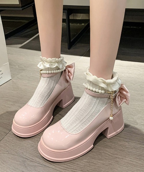 I.O.E（アイオイ）の「[韓国トレンド] パールチェーンリボン厚底メリージェーンパンプス（パンプス・レディース・ホワイト/ブラック/ピンク・LARGE/X-SMALL/X-LARGE/SMALL/XX-LARGE/MEDIUM）」の20枚目の写真