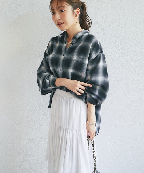 La boutique BonBon(ラブティックボンボン)の「【大人っぽカジュアル】イージーロールアップチェックシャツ(シャツ/ブラウス・レディース・ブラック・FREE)」の13枚目の写真