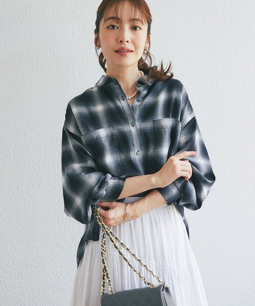 La boutique BonBon(ラブティックボンボン)の「【大人っぽカジュアル】イージーロールアップチェックシャツ(シャツ/ブラウス・レディース・ブラック・FREE)」の16枚目の写真