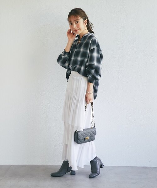 La boutique BonBon(ラブティックボンボン)の「【大人っぽカジュアル】イージーロールアップチェックシャツ(シャツ/ブラウス・レディース・ブラック・FREE)」の8枚目の写真