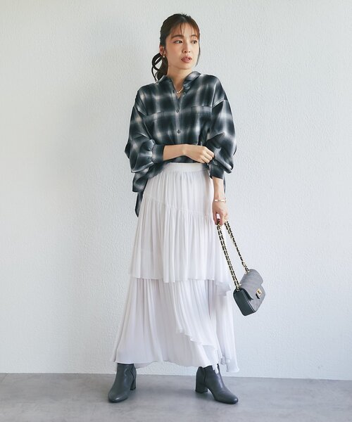 La boutique BonBon(ラブティックボンボン)の「【大人っぽカジュアル】イージーロールアップチェックシャツ(シャツ/ブラウス・レディース・ブラック・FREE)」の10枚目の写真