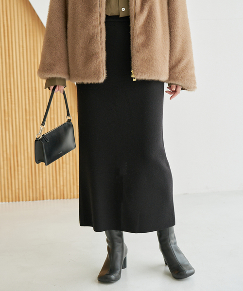 SLOBE IENA(スローブイエナ)の「《WEB限定カラーあり/シリーズあり/》ウォッシャブルスムースニットスカート(スカート・レディース・ブラック/チャコールグレー/ネイビー・FREE)」の1枚目の写真