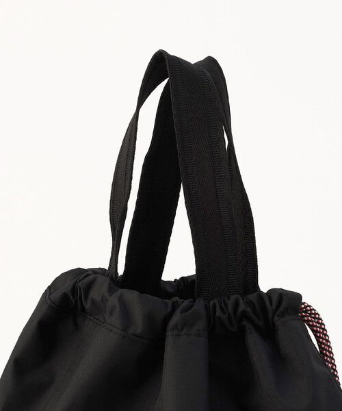 FREAK'S STORE(フリークスストア)の「HUNTER/ハンター 限定展開 TRAVEL DRAWSTRING BACKPACK TOTE ナップザック(ショルダーバッグ・メンズ・ホワイト/ブラック・ONE SIZE)」の7枚目の写真