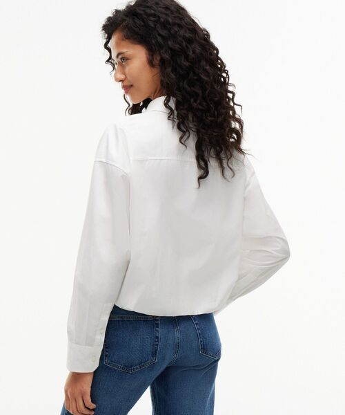 tommy jeans（トミー ジーンズ）の「オーバーサイズフィット クロップド丈ギャザー入りポプリンシャツ（シャツ/ブラウス・レディース・イエロー/ホワイト・X-SMALL/SMALL/MEDIUM）」の5枚目の写真