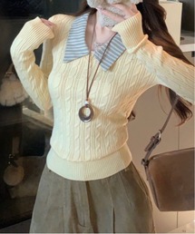 ボーダー襟付きケーブル編みニット