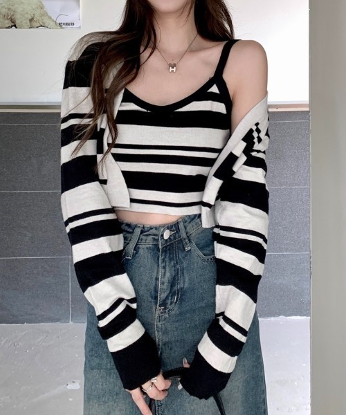 somnium(ソムニウム)の「ボーダー柄ショート丈ニットアンサンブル/レディース キャミ カーディガン セット 韓国ファッション(アンサンブル・レディース・アイボリー/グレー・FREE)」の1枚目の写真