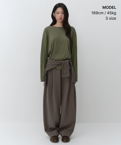 MUSINSA STANDARD WOMAN（ムシンサスタンダードウーマン）の「ウィメンズCRストライプリラックスド長袖Tシャツ[オリーブ]（Tシャツ/カットソー・レディース・その他・X-SMALL/SMALL/MEDIUM/LARGE）」の2枚目の写真