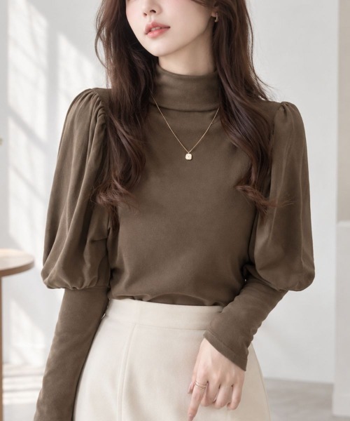 Amulet(アミュレット)の「ボリュームスリーブハイネックトップス(Tシャツ/カットソー・レディース・ホワイト/ブラウン/ブラック・FREE)」の19枚目の写真