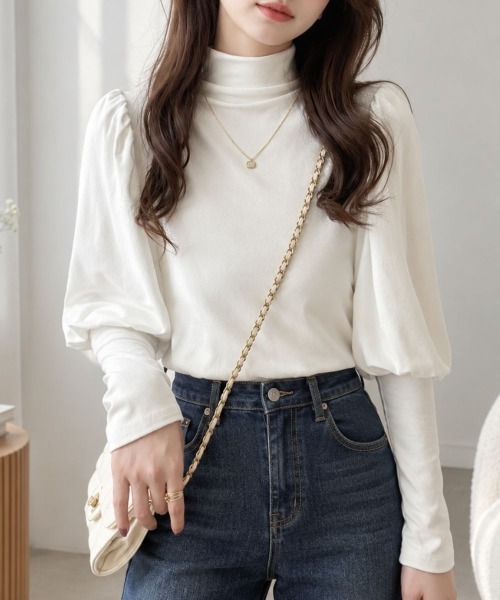 Amulet(アミュレット)の「ボリュームスリーブハイネックトップス(Tシャツ/カットソー・レディース・ホワイト/ブラウン/ブラック・FREE)」の12枚目の写真
