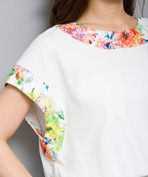 MILLION CARATS（ミリオンカラッツ）の「ブラウジングワンピース（ワンピース・レディース・オフホワイト/ネイビー・FREE）」の6枚目の写真