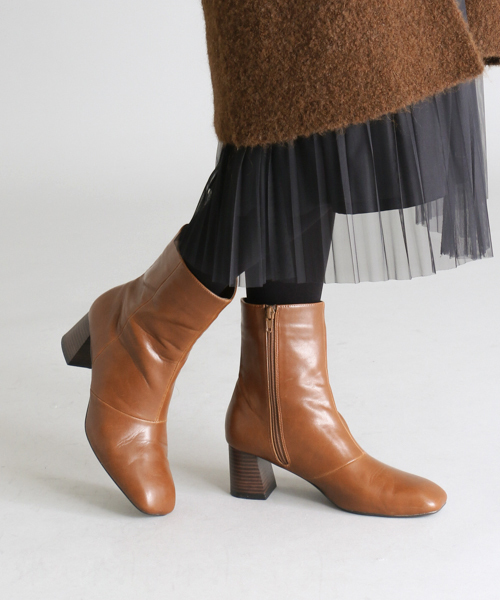 RODE SKO（ロデスコ）の「RODE SKO PILAR スクエアトゥショートブーツ（ブーツ・レディース・キャメル/ブラック・36/38/37）」の18枚目の写真