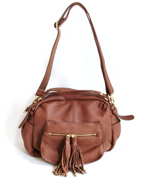 And A（アンドエー）の「フロントタッセル2WAYショルダーバッグ（And A×Beau're）（ショルダーバッグ・レディース・ブラック/ライトブラウン/レッド・FREE）」の3枚目の写真