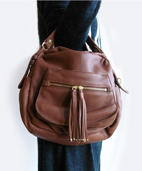 And A（アンドエー）の「フロントタッセル2WAYショルダーバッグ（And A×Beau're）（ショルダーバッグ・レディース・ブラック/ライトブラウン/レッド・FREE）」の6枚目の写真