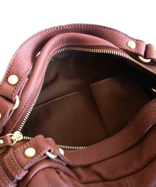 And A（アンドエー）の「フロントタッセル2WAYショルダーバッグ（And A×Beau're）（ショルダーバッグ・レディース・ブラック/ライトブラウン/レッド・FREE）」の7枚目の写真