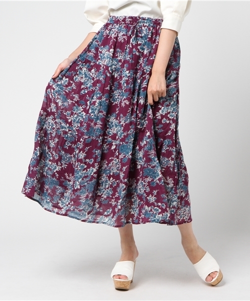 LBC(エルビーシー)の「コットンボイルティアードプリントスカート (スカート・レディース・ネイビー/パープル系その他・MEDIUM/LARGE)」の1枚目の写真