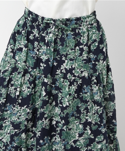 LBC(エルビーシー)の「コットンボイルティアードプリントスカート (スカート・レディース・ネイビー/パープル系その他・MEDIUM/LARGE)」の9枚目の写真