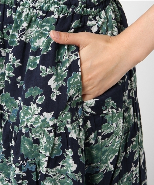 LBC(エルビーシー)の「コットンボイルティアードプリントスカート (スカート・レディース・ネイビー/パープル系その他・MEDIUM/LARGE)」の3枚目の写真