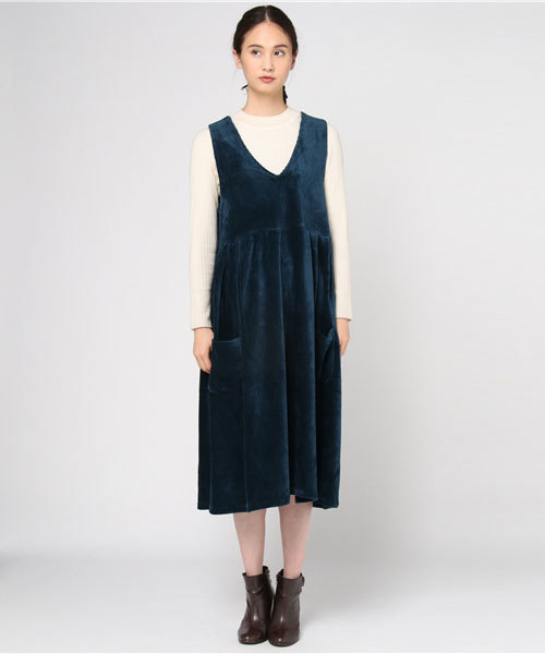MERLOT（メルロー）の「Vネックジャンパースカートワンピ1059（ワンピース・レディース・アイボリー/ネイビー/ブラック/ピンク・FREE）」の6枚目の写真