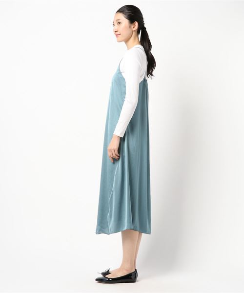 LOWRYS FARM（ローリーズファーム）の「マットサテンキャミワンピース　814887（ワンピース・レディース・ブラック/ネイビー/グレー・MEDIUM/LARGE）」の5枚目の写真