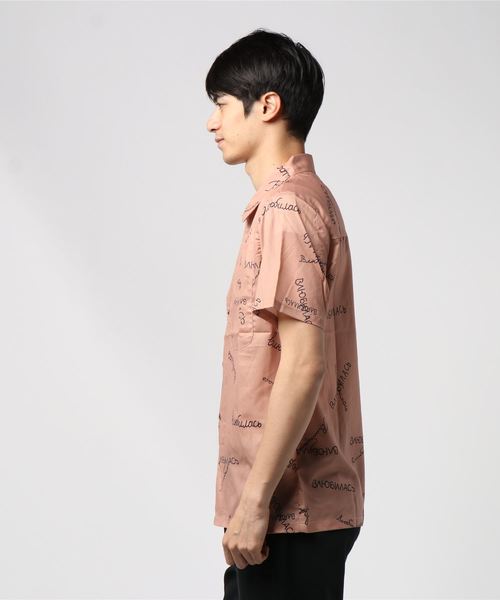 Revo.（レボ）の「【Revo.】グラフィティープリントショートスリーブシャツ（シャツ/ブラウス・メンズ・ホワイト/ブラック/ベージュ・MEDIUM/LARGE）」の4枚目の写真