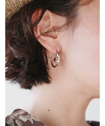 ダブルリングピアス