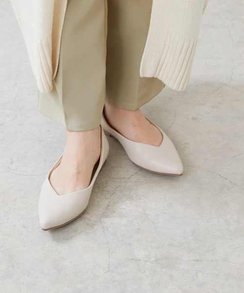 ❣️新品 BOTTEGA VENETA❣️ポインテッドトゥ ローヒール パンプス ポインテッドトゥローヒールパンプス（ワイズ2E） 通販