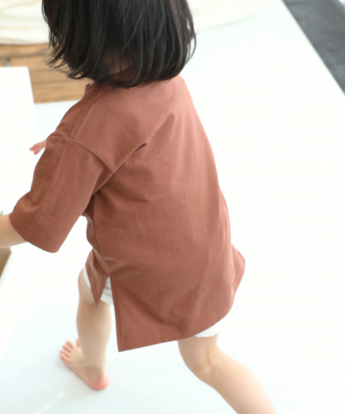 LOWRYS FARM（ローリーズファーム）の「ＵＳＡチュニックＴ　830611（Tシャツ/カットソー・キッズ・ブラック/ブラウン/オフホワイト/カーキ/チャコールグレー・110cm/100cm/120cm/100/110/120）」の4枚目の写真