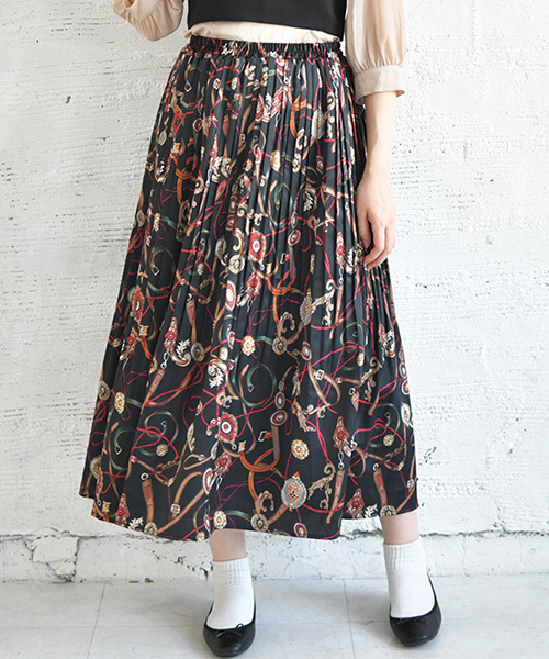 PairPair（ペアペア）の「ペイズリー＆チェーン柄アソートプリーツスカート（スカート・レディース・ブラック/ホワイト/ホワイト系その他/グレー系その他・FREE）」の6枚目の写真