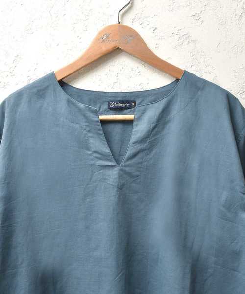 MinoriTY（マイノリティ）の「綿麻キーネックプルオーバーシャツ（Tシャツ/カットソー・メンズ・ブルー系その他/カーキ/ベージュ・M/L）」の11枚目の写真