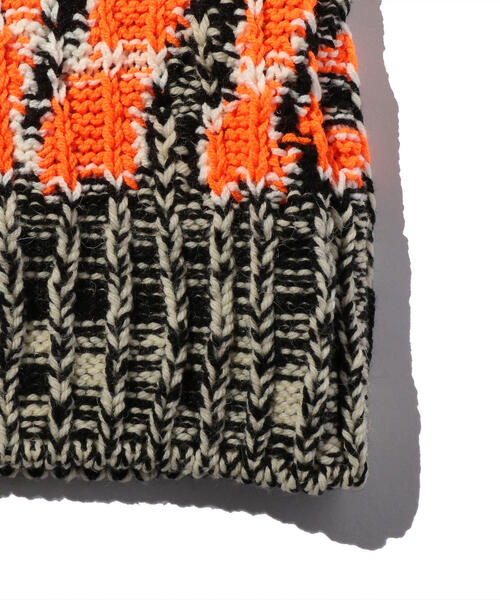 トップス   JEANS EST.1978 knit Discover all the pieces from the EST.1978 Collection by CALVIN