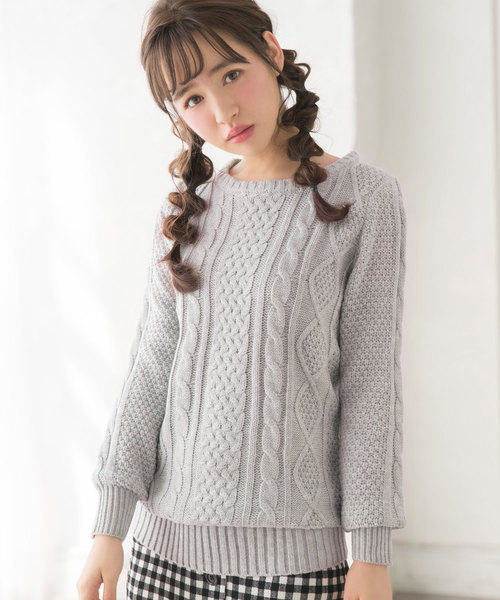 Newlyme(ニューリーミー)の「ケーブルチュニックニットトップス(ニット/セーター・レディース・アイボリー/ベージュ/ピンク系その他/パープル/ブルー/プラム/モカ/ボルドー/杢グレー/チャコールグレー/ブラック/ブラック系その他・MEDIUM/LARGE/X-LARGE)」の6枚目の写真