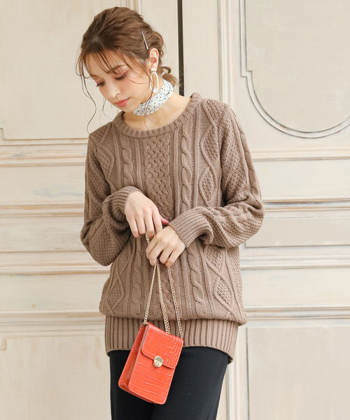 Newlyme(ニューリーミー)の「ケーブルチュニックニットトップス(ニット/セーター・レディース・アイボリー/ベージュ/ピンク系その他/パープル/ブルー/プラム/モカ/ボルドー/杢グレー/チャコールグレー/ブラック/ブラック系その他・MEDIUM/LARGE/X-LARGE)」の7枚目の写真