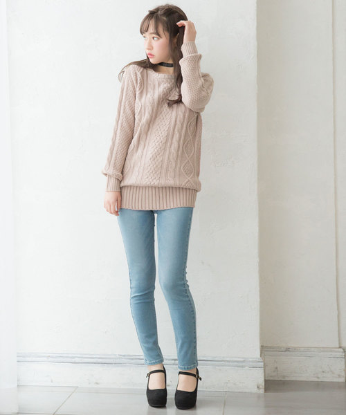 Newlyme(ニューリーミー)の「ケーブルチュニックニットトップス(ニット/セーター・レディース・アイボリー/ベージュ/ピンク系その他/パープル/ブルー/プラム/モカ/ボルドー/杢グレー/チャコールグレー/ブラック/ブラック系その他・MEDIUM/LARGE/X-LARGE)」の16枚目の写真